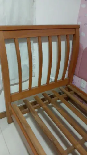 Vendo cama solteiro madeira maciça