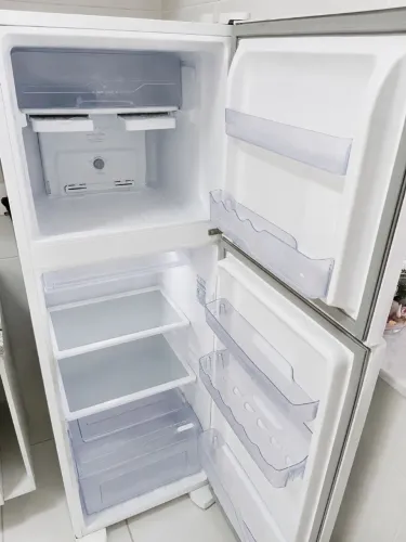 Geladeira Frost Free Electrolux 340L