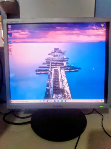 Monitor FLATRON w1752t LG VGA e dvi<br>VGA E DVI