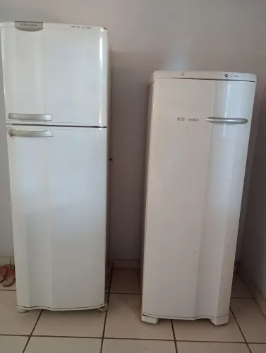 Vendo Geladeira e Frizzer