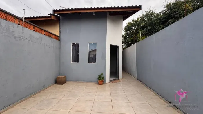Casa com 2 Dormitórios e Excelente Potencial de Ampliação Jardim Vanessa