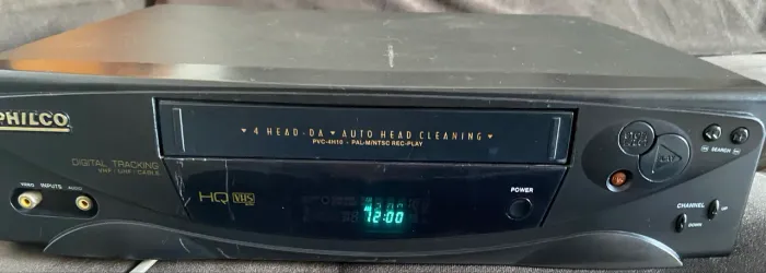 Vídeo cassete vcr k7 Philco leia a descrição.