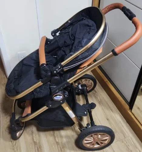 Carrinho de Bebê Ares Plus Preto + Bebê Conforto Aconchego *Baixa no preço pra desocupar 