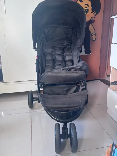 Carrinho e bebê conforto 