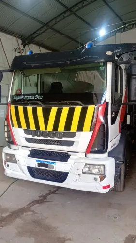 Caminhão Iveco Munck hincool H-43000