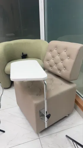 Cadeira auxiliar manicure