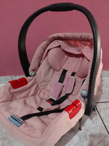 Bebê conforto burigotto rosa touring evolution - para crianças até 13kg