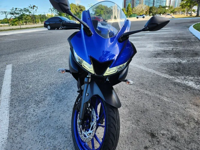 R15 Yamaha