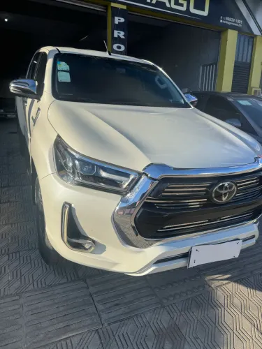 Toyota Hilux CD SRX 4X4 2.8 TDI 16V Diesel Aut. 2022