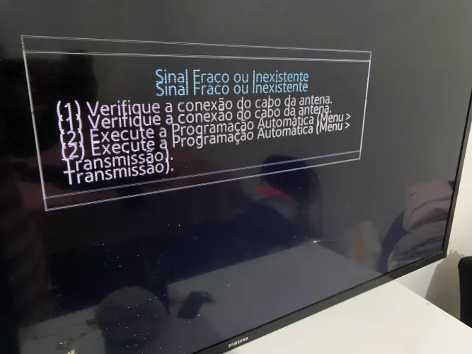 TV Samsung 43? com defeito
