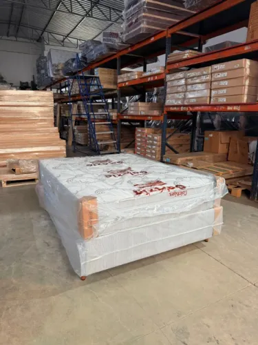 CAMA CASAL (BASE+COLCHÃO DE MOLAS)
