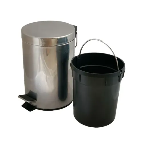 Lixeira para Banheiro Metal Cromada Inox 3L com Pedal e Balde Removível - Usada