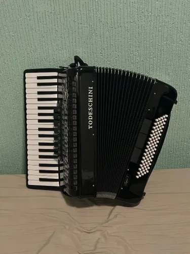 Acordeon Todeschini 80 baixos