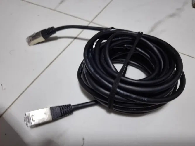 Cabo de Rede Ethernet RJ45 CAT5e UTP Preto (5 metros)