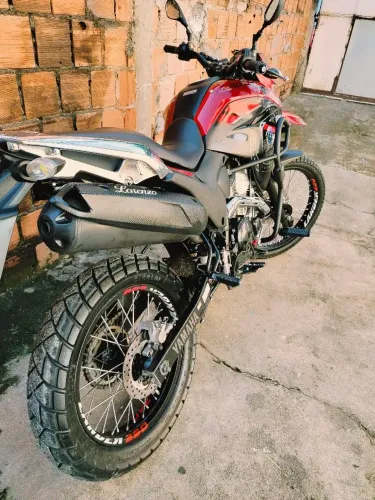 Vendo Lander 250 estilosa