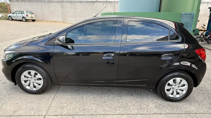 Chevrolet Onix Hatch LT 1.0 8V Flex Mec. 4P 2019