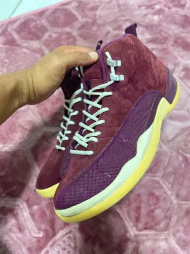 Jordan 12 Retrô Bordeaux