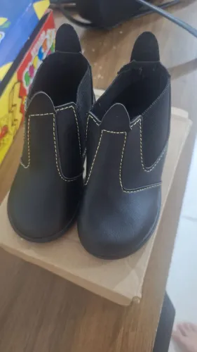 Bota lindíssima número 20. 