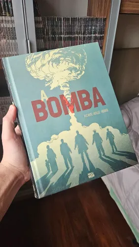 A Bomba - Pipoca e Nanquim - LACRADO
