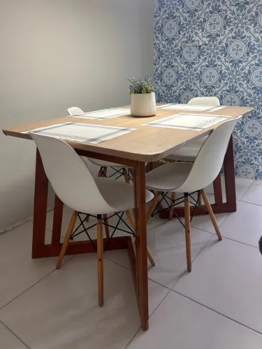 Vendo mesa 4 lugares