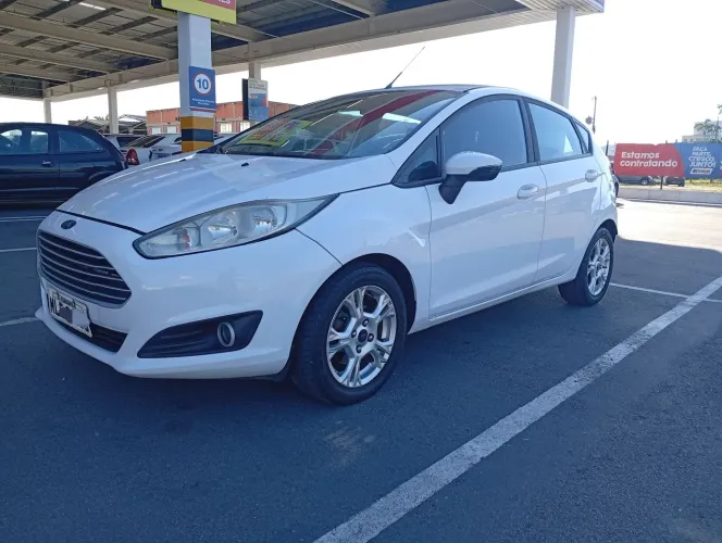 Ford Fiesta 1.6 16V Flex Aut. 5P 2014