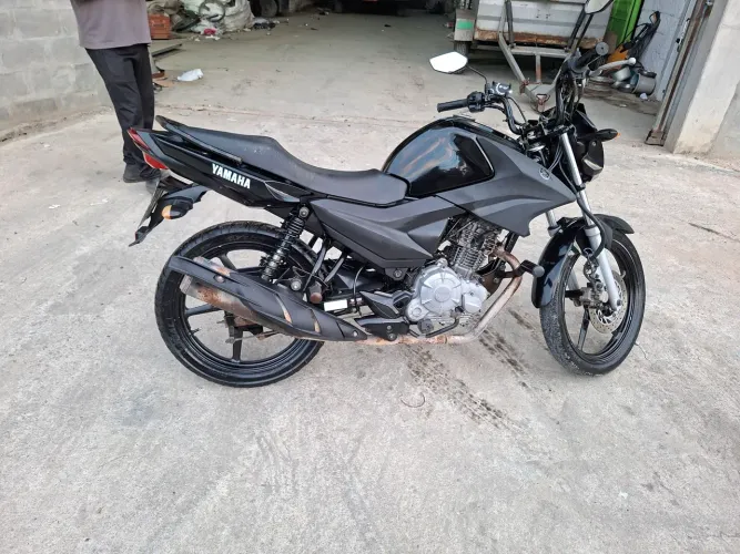 Vendo esta moto yamaha