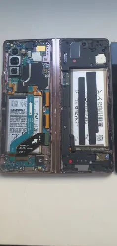 Samsung z fold 2 