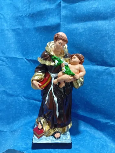 Imagem em gesso de Santo Antônio de Pádua de 40 cm com aplicação de folha de ouro