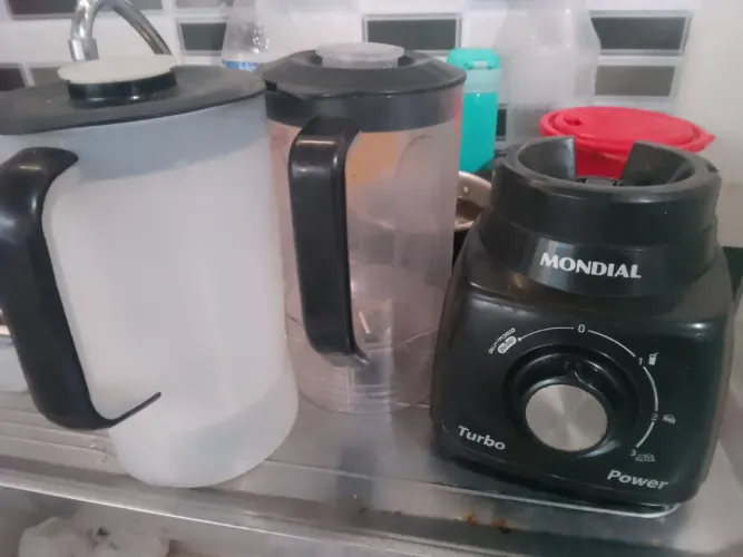 Vende-se liquidificador 