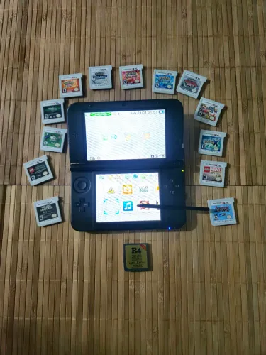 Nintendo 3ds XL com diversos jogos!