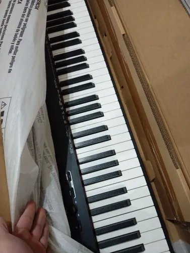 Piano Digital Casio CDP-S100 88 Teclas (Ótimo estado/Na Caixa)