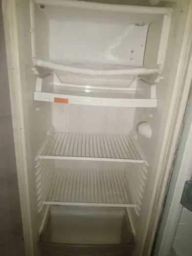 Vende-se geladeira