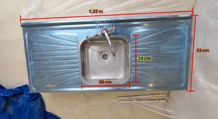 Pia Aço inox 122x53x11cm nova com torneira. leia a descrição