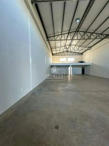 Galpão - Novo Mundo - 250m² - Segismundo Pereira - Uberlândia/MG