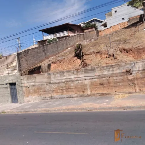 JF82 - LOTE DE 380m² NO BAIRRO ALÍPIO DE MELO, PRÓXIMO AO CASTELO/MANACÁS.