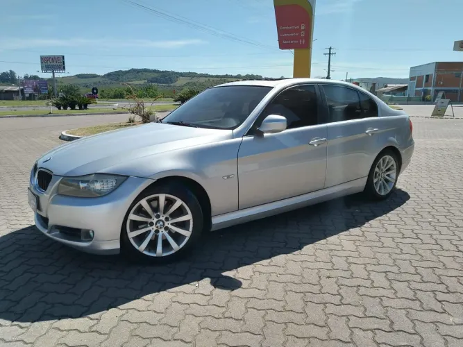 BMW 325I A 2009