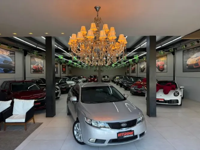 Kia Motors Cerato 1.6 16V Flex Aut. 2011