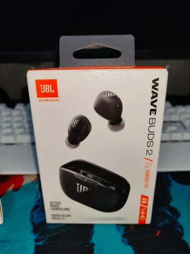 Fone de ouvido JBL wave buds2 caixa aberta