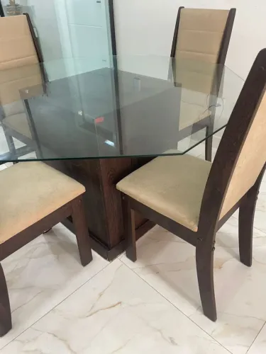 Conjunto de Mesa de Vidro com 4 cadeiras