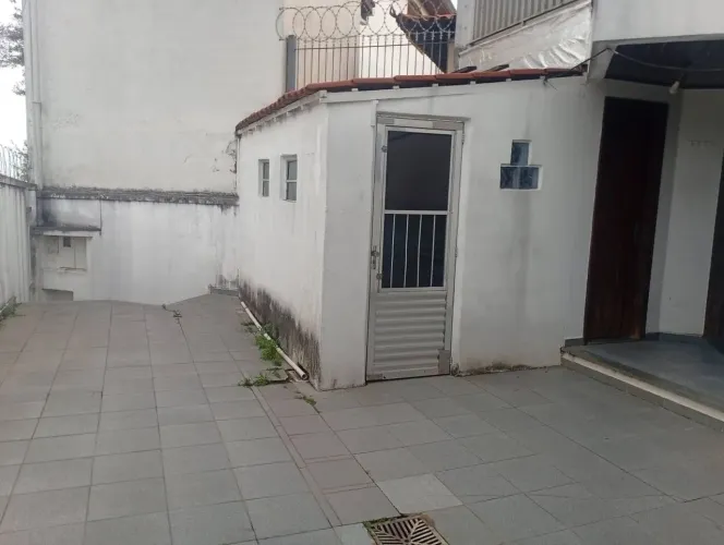 SOBRADO COM 4 QUARTOS PRÓXIMO AO JARDIM BONFIGLIOLI