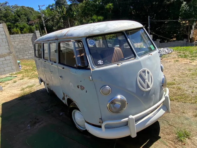 Volkswagen Kombi Standard/ Luxo/ Serie Prata 1976