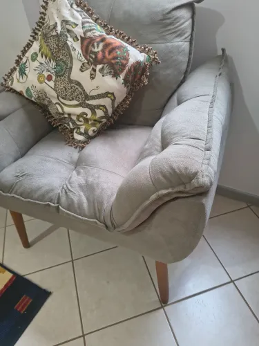 Poltrona ,tecido aveludado
