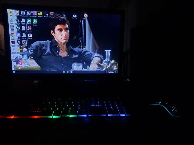 Vendo pc ou troco por iPhone, i5 de quarta com placa de video