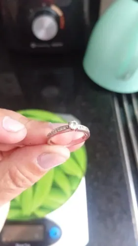 Anel Solitário de Diamantes