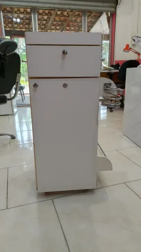Carrinho auxiliar