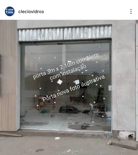 Porta de vidro completa com instalação.