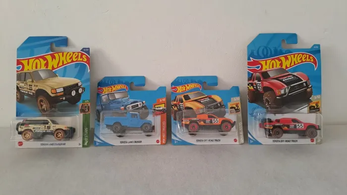 MT 4 Toyota Hot Wheels Land Cruiser + 80 + Off Road Truck Laranja + Vermelho NOVO LACRADO