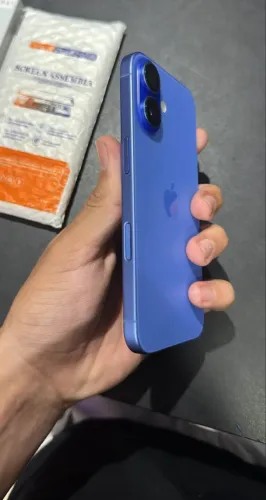 IPHONE 16