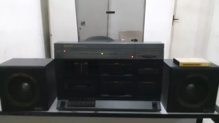 Toca Discos 3 em 1 Sharp Sg 20 com agulha e Caixas