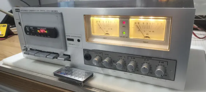 Tocador digital amplificado bivolt estilo vintage